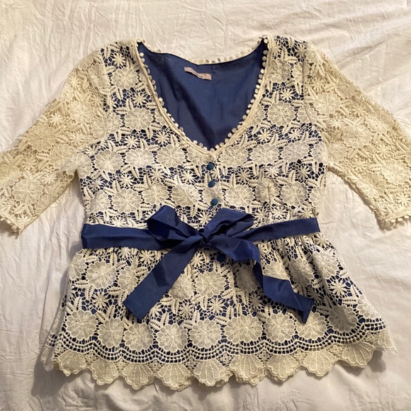 Delicate crotched top - Picture 1 of 7